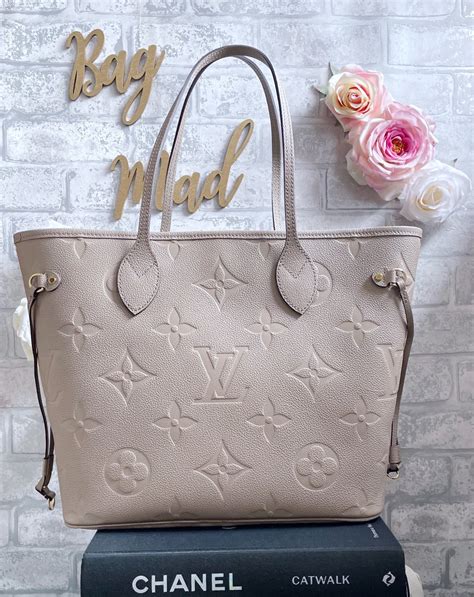 neverfull monogram empreinte.